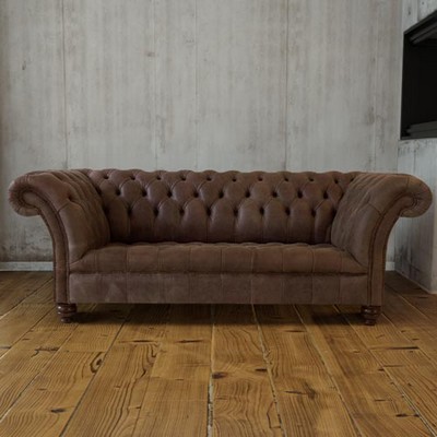 The Buttoned Grosvenor 